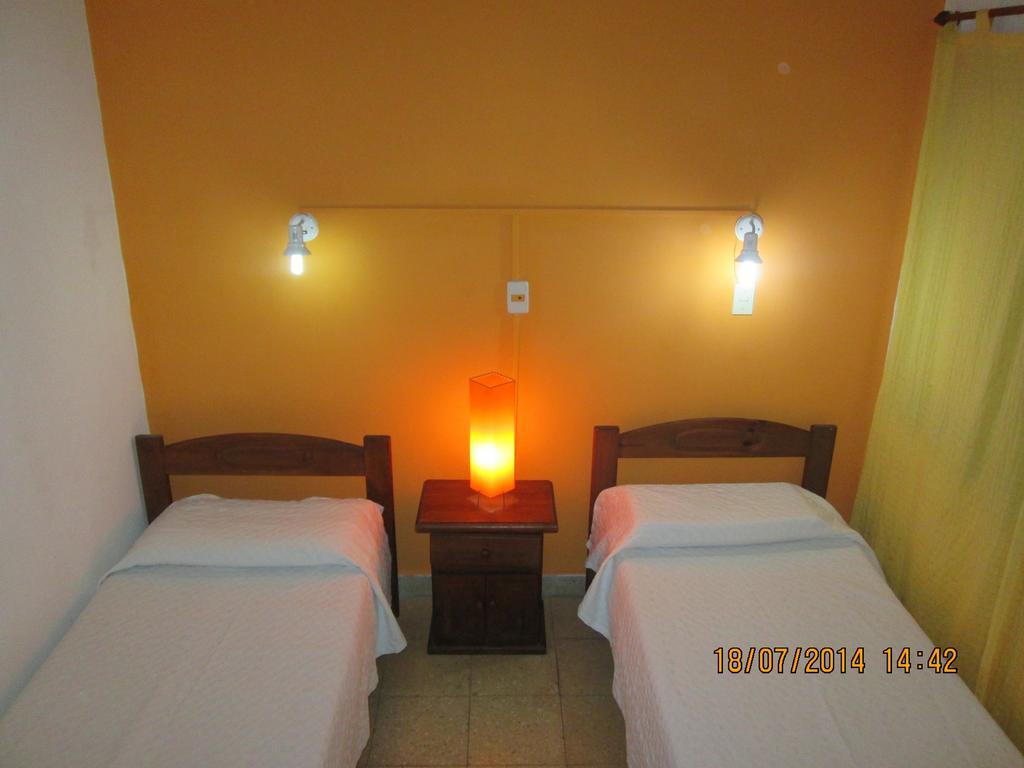 Nuevo Hotel Belgrano San Nicolás de los Arroyos Chambre photo
