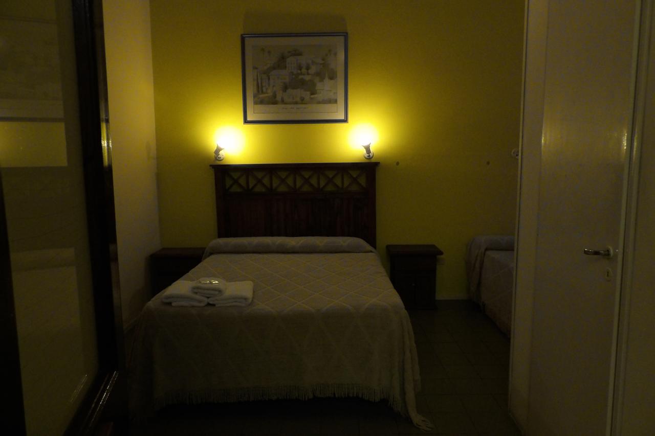 Nuevo Hotel Belgrano San Nicolás de los Arroyos Extérieur photo
